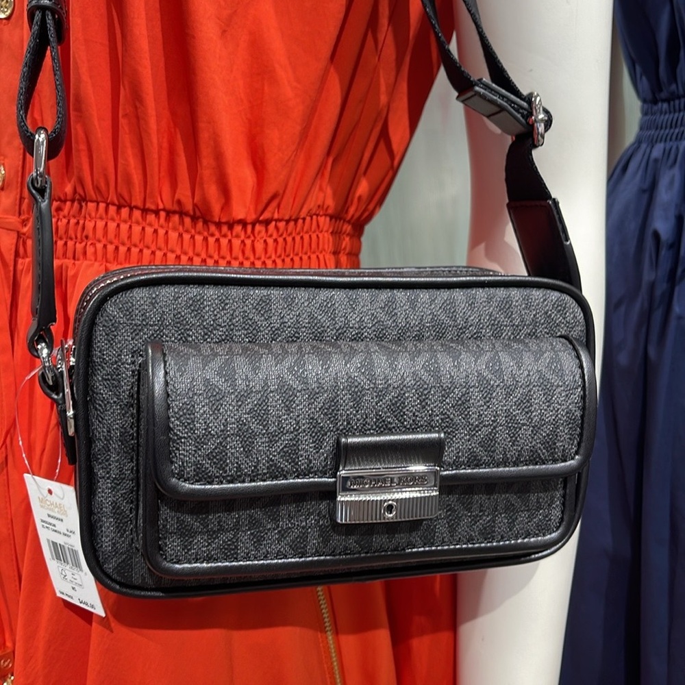 Michael Kors Bradshaw Extra-Small Signature Logo Camera Crossbody
Black/Silver - Picture 12 of 16
